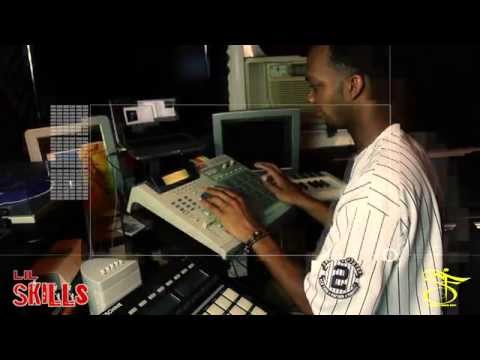 Lil Skills Chops it up - Making a Beat using MPC 2000 XL & Logic midi keyboard