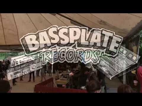 Rise & Shine Sound System playing Open The World by Tóke feat. Ras Muhamad 1/5/2018