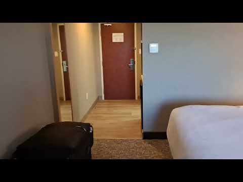 Best Western Plus Burlington Inn & Suites 