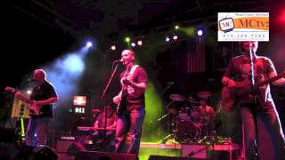 Paul Thorn Gets Down With His People