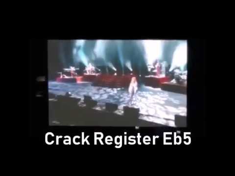 Christina Aguilera Crack Register Eb5 VS Normal Belting (2016)