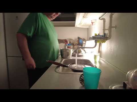 MongoTV_8201 - Min Aftensmad - DANISH MUKBANG - Del 1 - HAKKEBØFFER Med KARTOFFELMOS og BRUN SOVS