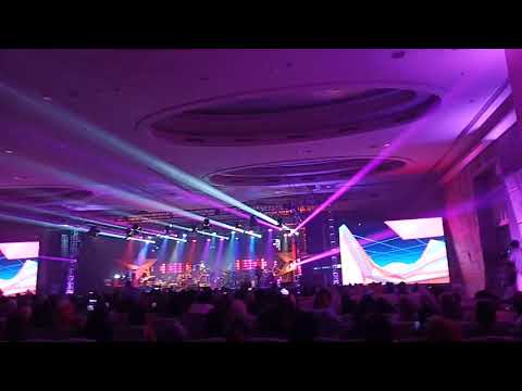 Prahara Cinta - Hedi Yunus ft. Melly Goeslaw (Konser Berdua)