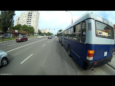 Elengedem a buszt - I let the bus go