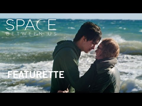 The Space Between Us (Featurette)