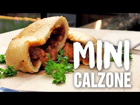 HOW TO MAKE A MINI CALZONE