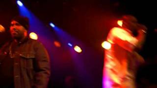 Capone &#39;n&#39; Noreaga - all we got is us (LIVE melkweg)
