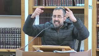 בין קודש לחול - המקום של החכמות והמדעים בתוך בית המדרש / אבות ג, יח' / הרב ערן ישועה (ישיבת מכון מאיר) - התמונה מוצגת ישירות מתוך אתר האינטרנט יוטיוב. זכויות היוצרים בתמונה שייכות ליוצרה. קישור קרדיט למקור התוכן נמצא בתוך דף הסרטון