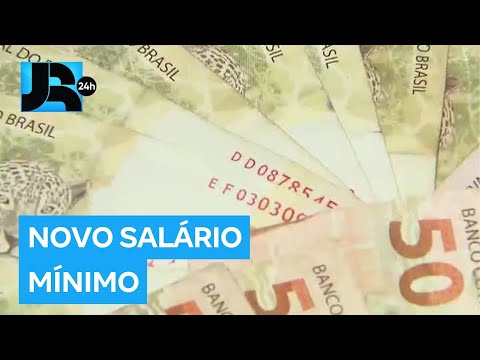 Governo publica decreto assinado por Lula que aumenta o salário mínimo para R$ 1.621