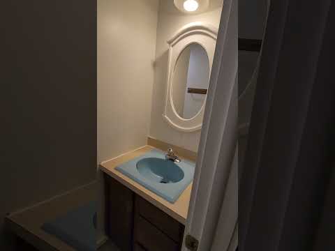 Spacious 2 Bedroom Home w/ 2.5 car garage - Westmont property video