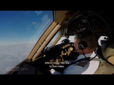 Pilotseye tv Boeing 777   Beautiful Skies Descent, Approach & Final