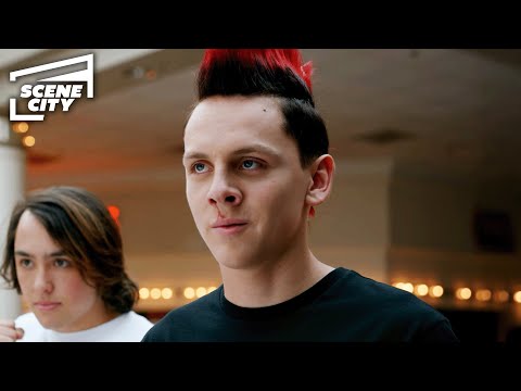 Miyagi-Do vs Cobra Kai: Hallway Fight | Cobra Kai (Gianni DeCenzo, Tanner Buchanan, Jacob Bertrand)