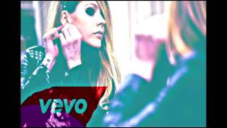 Avril Lavigne - Sippin&#39; On Sunshine