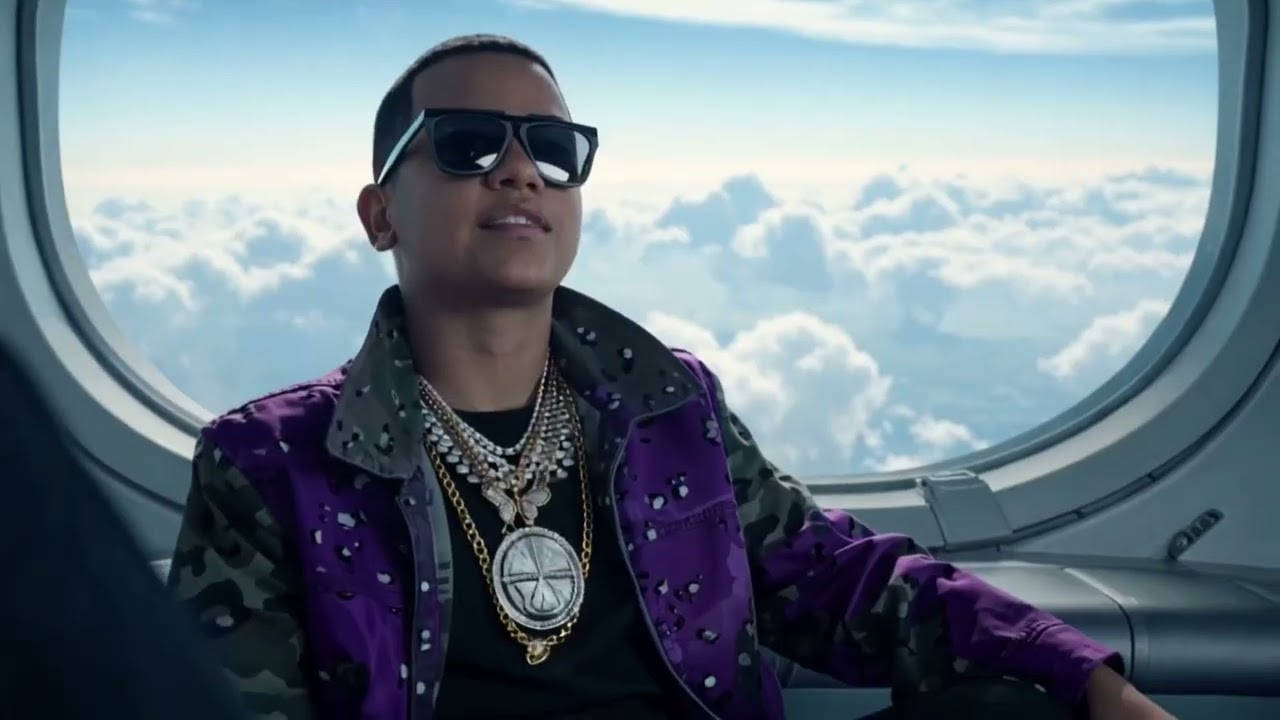 J ALVAREZ - Bailando Así (Video Oficial)