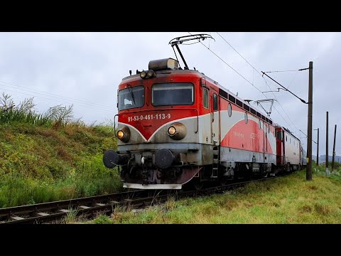 Tren R-5613 Iași - Cacica cu 6 vagoane și 2 locomotive (15.08.2019)