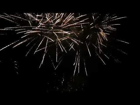 Fan Shape Brocade Mine To Brocade WPL30CA49-01-A test by Wizard fireworks