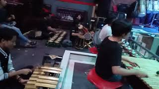 Download lagu Kolaborasi musik jawa,sunda dan batak.kereeeeennn woiiii....... mp3 Download lagu Kolaborasi musik jawa,sunda dan batak.kereeeeennn woiiii....... mp3