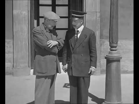 Fratelli De Rege - La Bassotta -  dal film "Gli assi della risata" (1943)