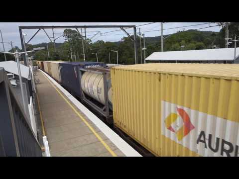 6026 / 6021 with Aurizon 7BM7 - 19/2/17