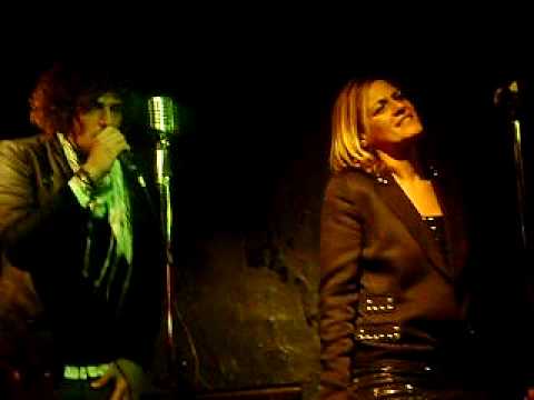 Irene Grandi ft Luana Biz (12 dicembre 2009 BEBOP Firenze) - La House