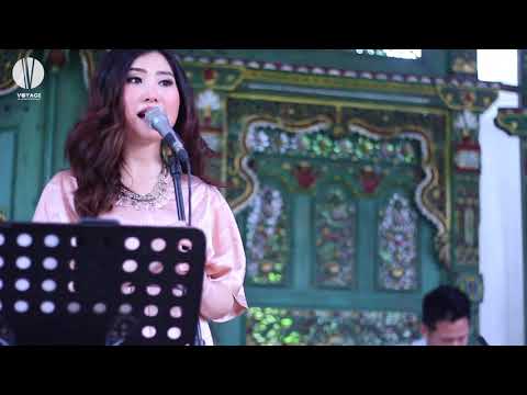 Sunday Morning - Voyage Entertainment (Cover)