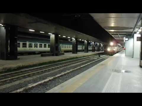 E656.063 + E444.079 in partenza con l' ICN 1955 Roma Termini - Siracusa/Palermo Centrale