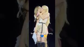 Download lagu Rosie's 3am is definitely Lisa🥹💙💛#chaelisaisreal #chaelisaisreal #lichaeng #rosé #lalisa #blackpink mp3