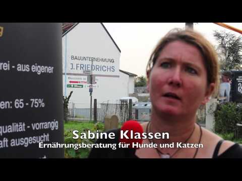 Sabine Klassen, Bonn, Ernährungsberaterin & Hundefrisörin empfiehlt Pet-fit Naturkost