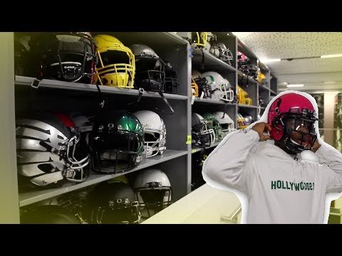 OREGON HAS SO MANY HELMETS IN THEIR EQUIPMENT ROOM / Tour with Texafornia Video