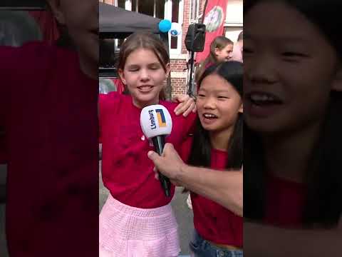 Schoolverlaters nemen afscheid met een lach én een traan 😭👋 | #Shorts