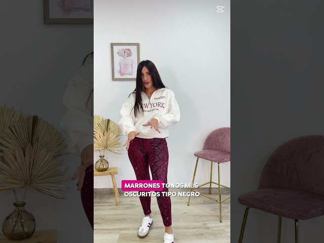 Vídeo relacionado con Leggings de piel sintética para mujer, pantalones metálicos con estampado de animales de serpiente, pantalones de tubo de aspecto húmedo brillante, longitud al tobillo, Estampado de serpiente grande
