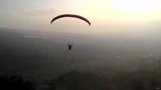 preview picture of video 'puncak paragliding first time abbas aldagher'