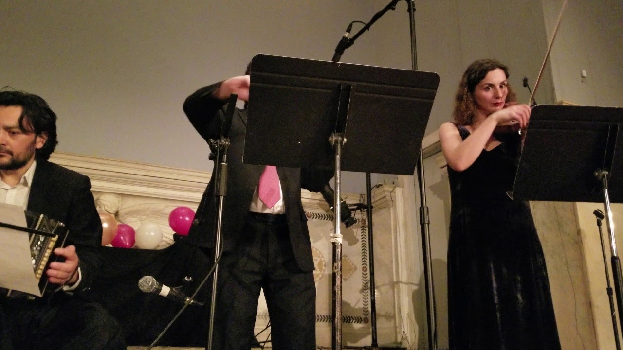 Argentine tango music:The Aces of Rhythm - Seguime Si Podés