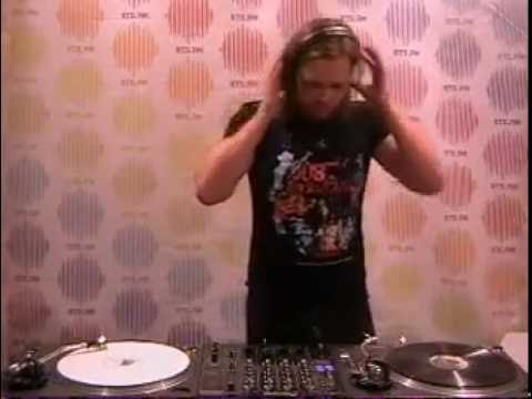 21:00:00 - Muhomorov @  RTS.FM St. Petersburg - 07.04.2010