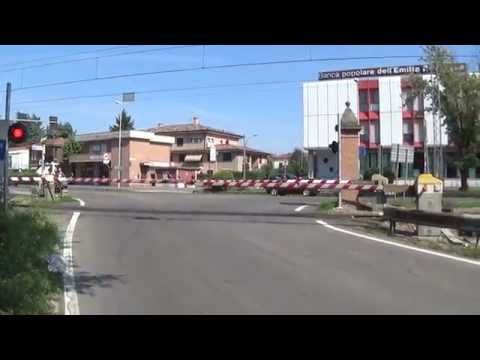 Passaggio a livello di via Radici in Piano - Casinalbo (MO) / Level Crossing / Spoorwegovergang