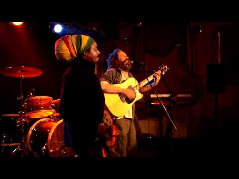 Uwe Banton - live - "11th September" + "Get OnYour Feet" feat. Yah Meek - in Bad Salzuflen