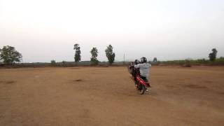 preview picture of video '[TalentedIndians]Bike stunts: Wheelie on HeroHonda Glamour'