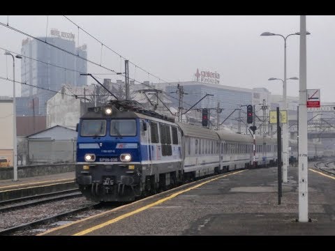 (IC) Rzeszów: EP09-036 na czele IC 3600 Boznańska do Przemyśla.