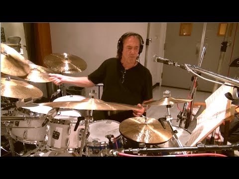 Brian Eisenberg Jazz Orchestra - Life Changes (feat. Vinnie Colaiuta)