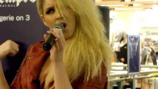 Esmee Denters All Around The World New Song