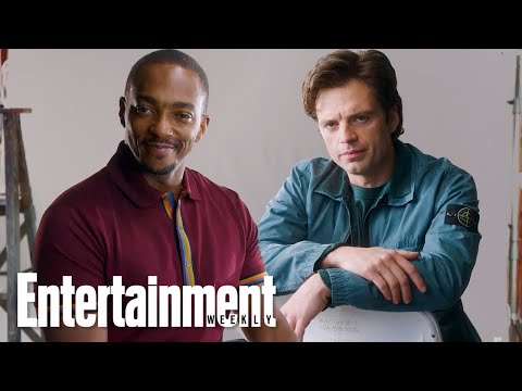 Anthony Mackie und Sebastian Stan geben ihre beste Captain-America-Imitation zum Besten | Enterta...