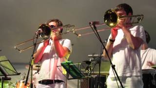 Band Pres Llareggub Brass Band - Ysbeidiau Heulog (SFA cover)