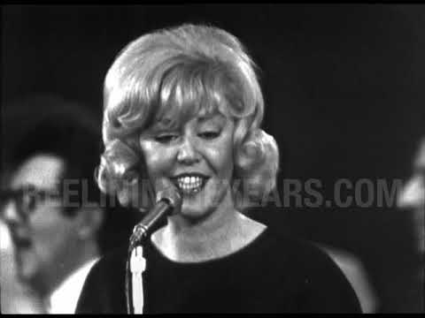 Kathy Kirby •  “You're The One/Acapulco” • LIVE 1964 [Reelin' In The Years Archive]
