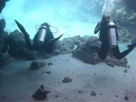 Grottentauchen am Tauchplatz "Zerib Kebir", Akassia Divingspot,ZERIB KEBIR,Ägypten