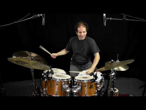 Open Cha Cha Cha at the drums, by Dafnis Prieto