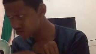 Download lagu Ada yang tahu bahasa orang gila mp3 Download lagu Ada yang tahu bahasa orang gila mp3