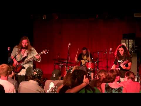 Buffalo Sister - The Tempest (Live at the Masquerade)