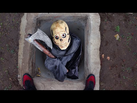 Mai pe scurt vorbind  Cea Mai Blestemata Groapa din Lume!