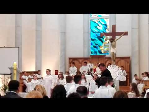 Pjesma Isusu...Laura Tina i  prvopričesnici