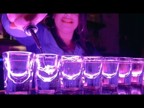 M DOT BRANDO - UN TRAGO DOS TRAGOS